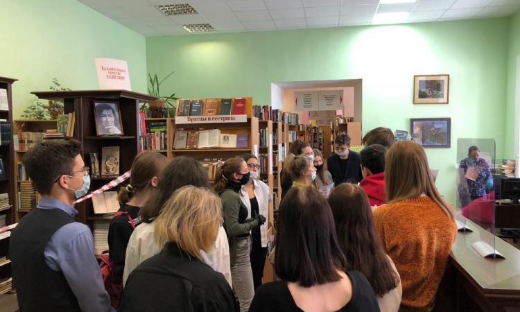 В Новгородской областной библиотеке прошла пятая Всероссийская акция «Дарите книги с любовью»