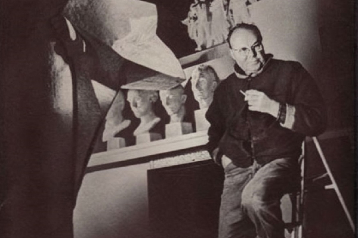 книжная выставка «Монументалист из Новгородского края: к 125-летию со дня рождения скульптора Николая Томского»